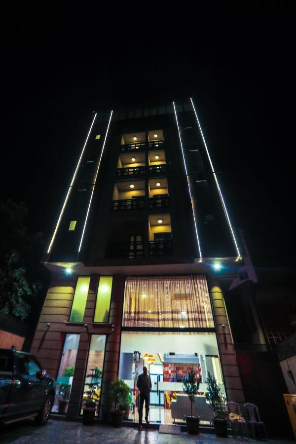 Hotel Tirago Addis Ababa Exteriör bild