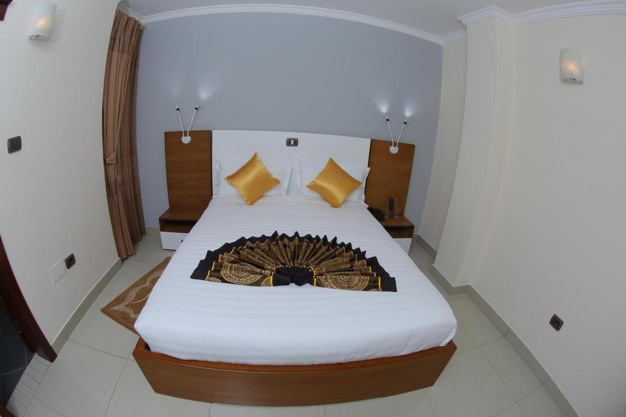 Hotel Tirago Addis Ababa Exteriör bild